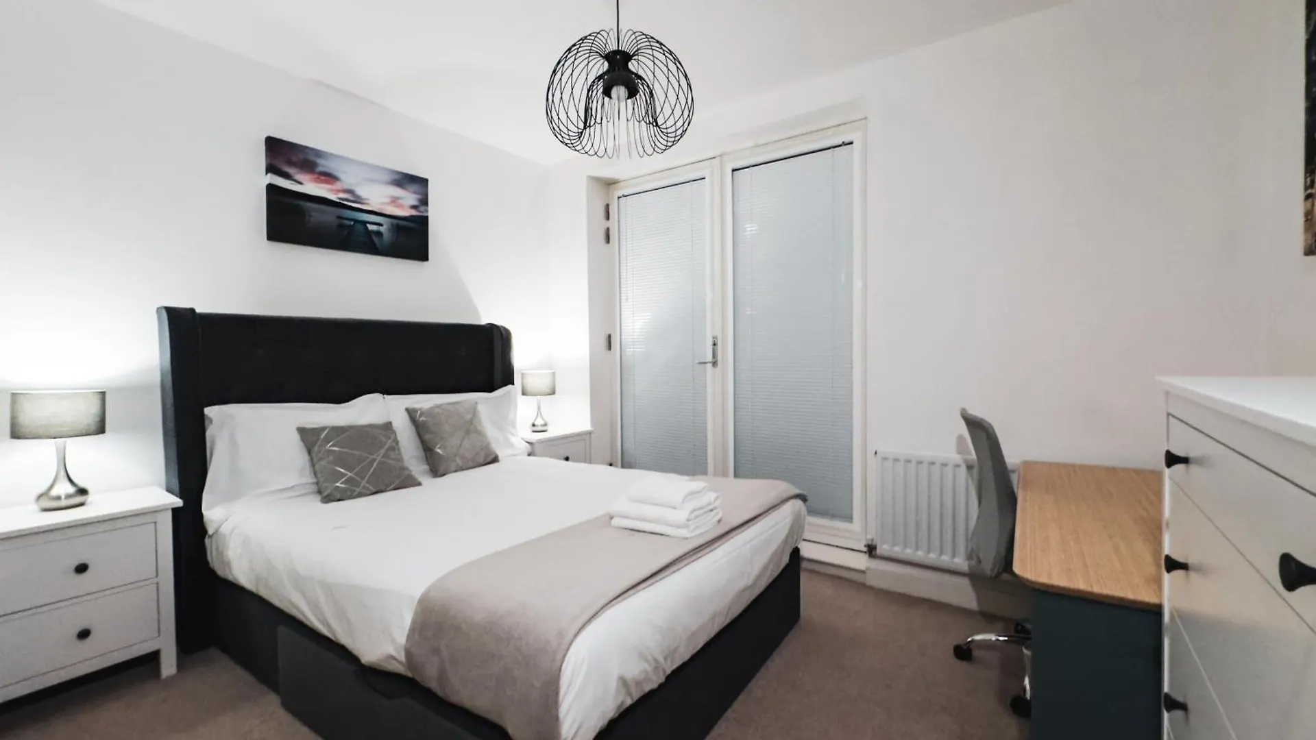 Apartment Imperial Stays- Parking, 4K Tvs, Central, Wifi And More! Bath